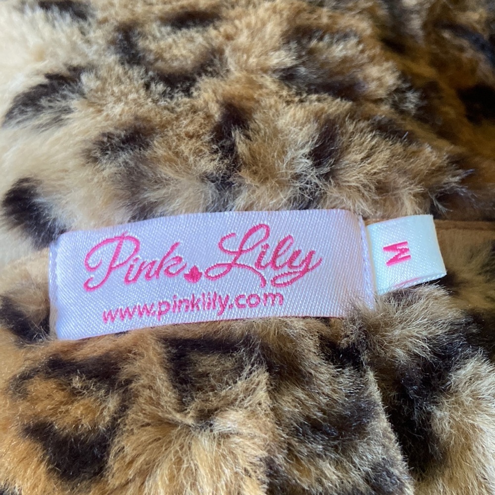 Women’s animal print sweatshirt! - Picture 4 of 5